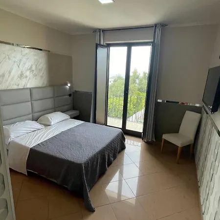 Borbonico Di Pietrarsa Hotel 3*